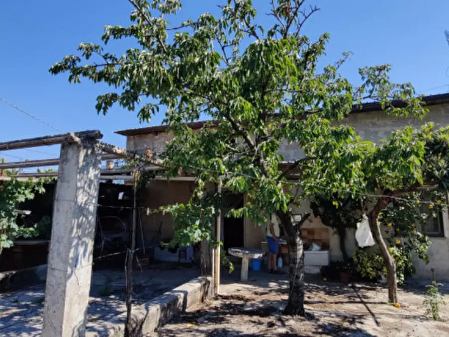 Immagine 2 di Rustico / casale in vendita  in Via Pian del Vicario a Eboli
