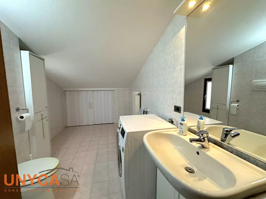 Immagine 10 di Appartamento in vendita  a Selvazzano Dentro