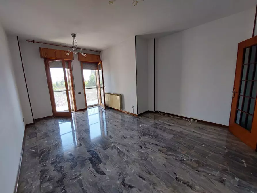 Immagine 2 di Appartamento in vendita  a Badia Polesine