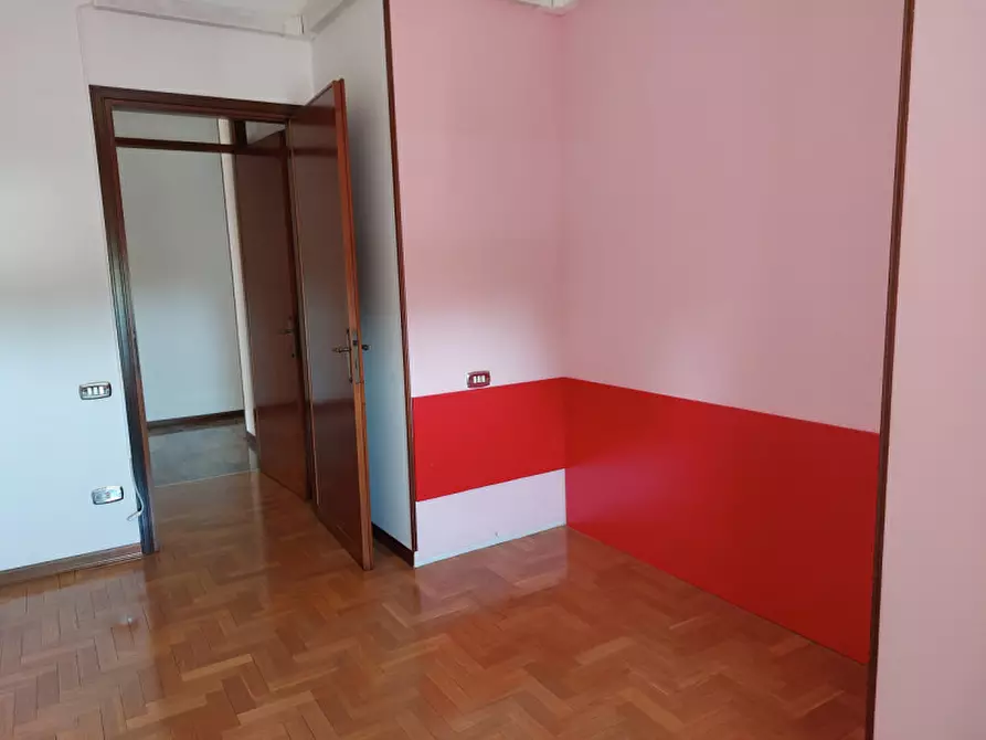 Immagine 10 di Appartamento in vendita  a Badia Polesine