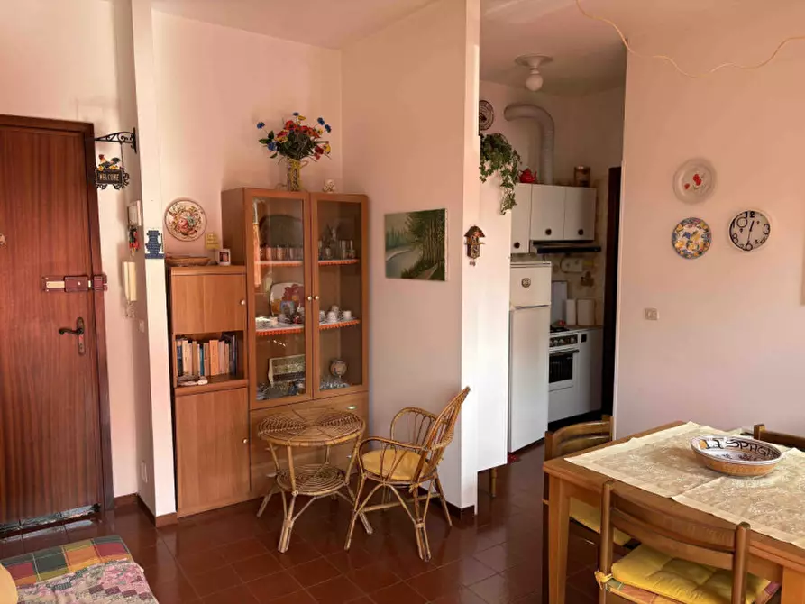 Immagine 4 di Appartamento in vendita  a Peschiera Del Garda