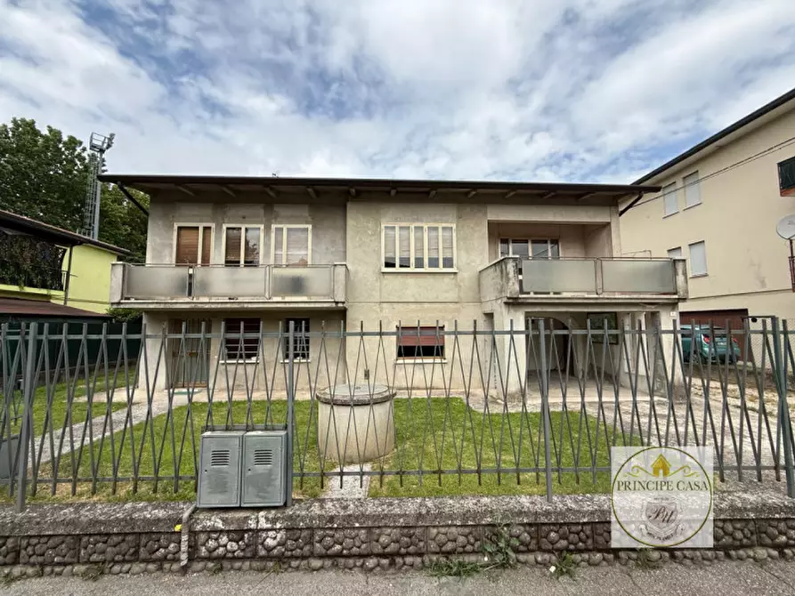 Immagine 1 di Casa indipendente in vendita  in via rovereto a Este