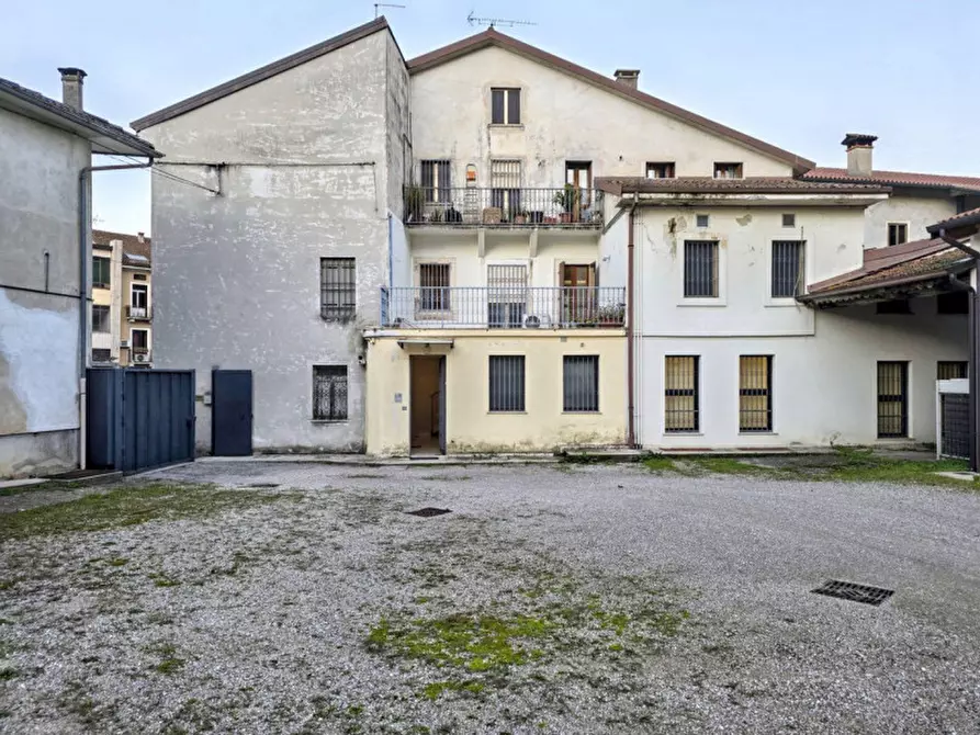 Immagine 15 di Appartamento in vendita  in Via Giarre, 5, 36033 Isola Vicentina VI, Italia a Isola Vicentina