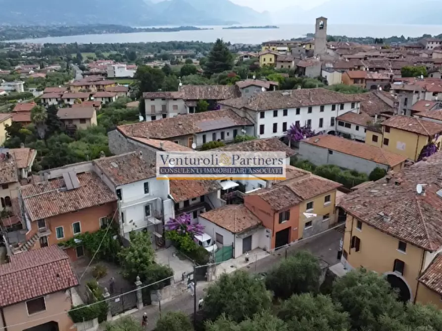 Immagine 4 di Rustico / casale in vendita  in Via Francesco Turati a Manerba Del Garda