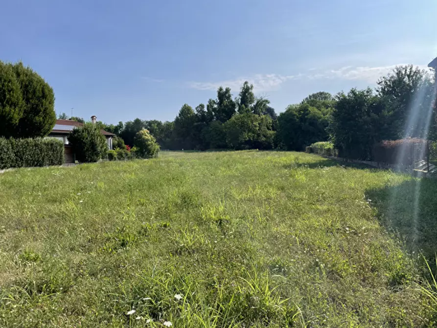 Immagine 5 di Terreno in vendita  in Via Monte Grappa a Fonte