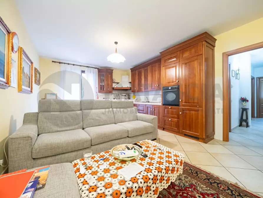 Immagine 6 di Appartamento in vendita  in VIA GIUSEPPE DI VITTORIO a Rufina