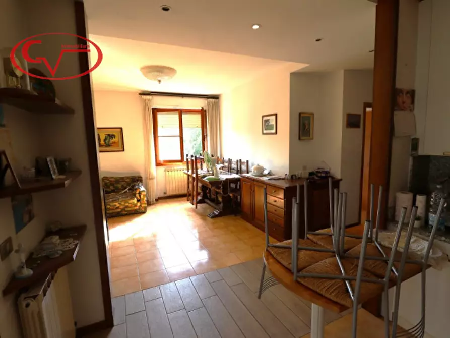 Immagine 5 di Appartamento in vendita  in Viale Armando Diaz a Montevarchi