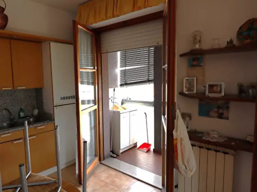 Immagine 6 di Appartamento in vendita  in Viale Armando Diaz a Montevarchi