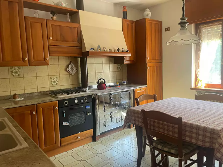 Immagine 3 di Appartamento in vendita  in Via Ponte Verde a Recoaro Terme