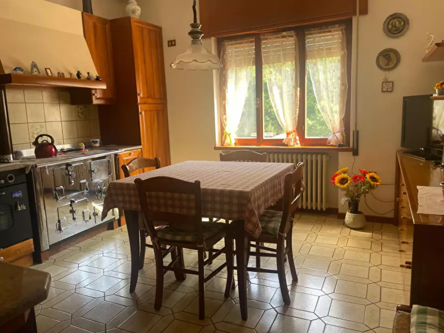 Immagine 4 di Appartamento in vendita  in Via Ponte Verde a Recoaro Terme