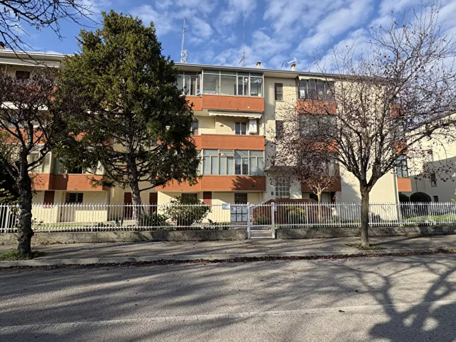 Immagine 3 di Appartamento in vendita  in Via Vittorio Veneto a Battaglia Terme