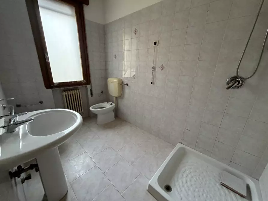 Immagine 23 di Appartamento in vendita  in Via Vittorio Veneto a Battaglia Terme
