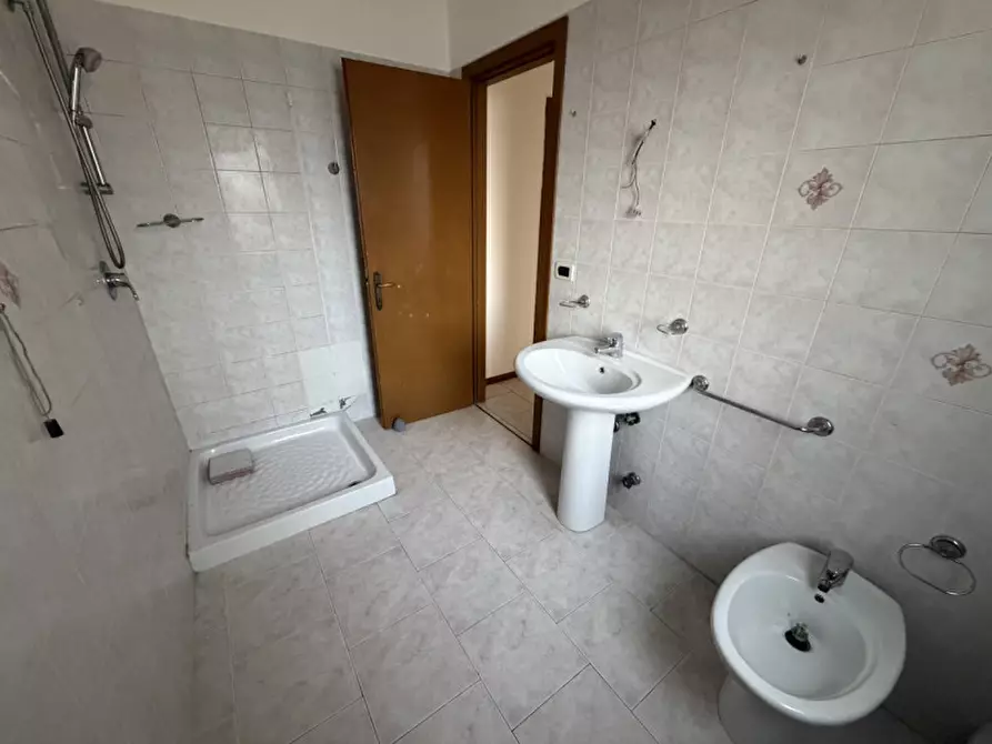 Immagine 24 di Appartamento in vendita  in Via Vittorio Veneto a Battaglia Terme