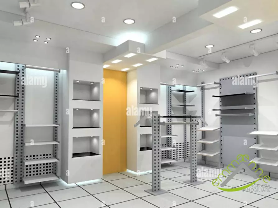 Immagine 7 di Negozio in vendita  in via giacomo matteotti a Dolo