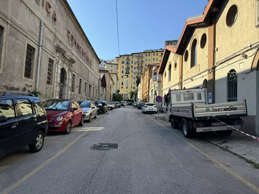Immagine 3 di Posto auto in affitto  in Androna Campo Marzio 2 a Trieste