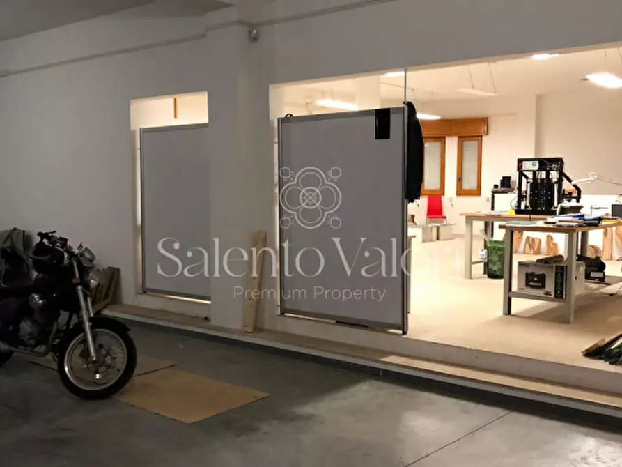 Immagine 23 di Laboratorio in vendita  in Via Tito Speri a Parabita