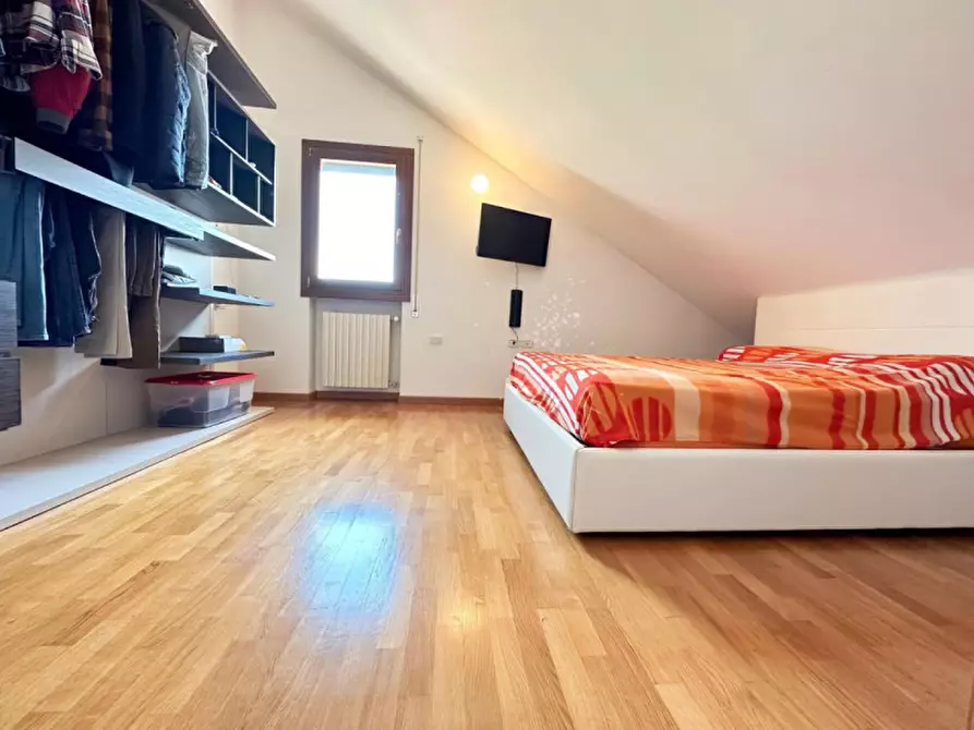 Immagine 4 di Camera in affitto  in Via Alteniero Azzoni a Padova