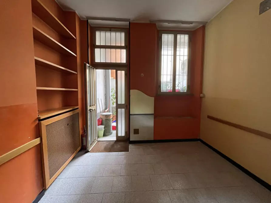 Immagine 23 di Negozio in vendita  in Via Garibaldi 116 a Rho