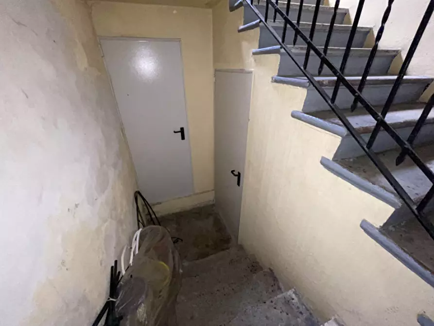 Immagine 40 di Negozio in vendita  in Via Garibaldi 116 a Rho