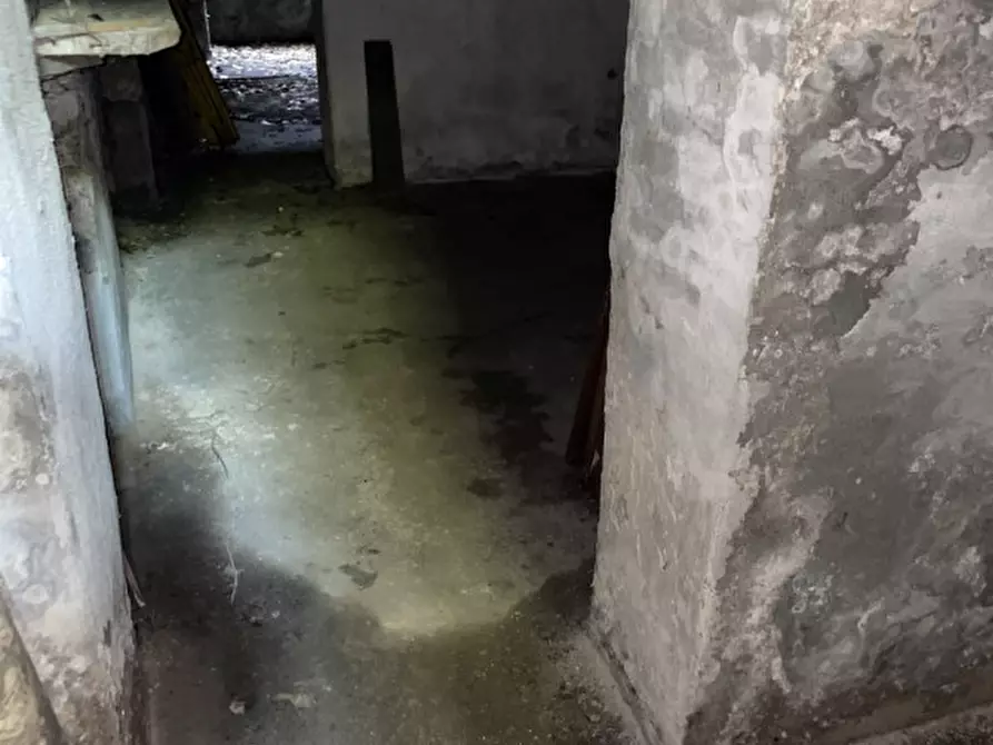 Immagine 43 di Negozio in vendita  in Via Garibaldi 116 a Rho