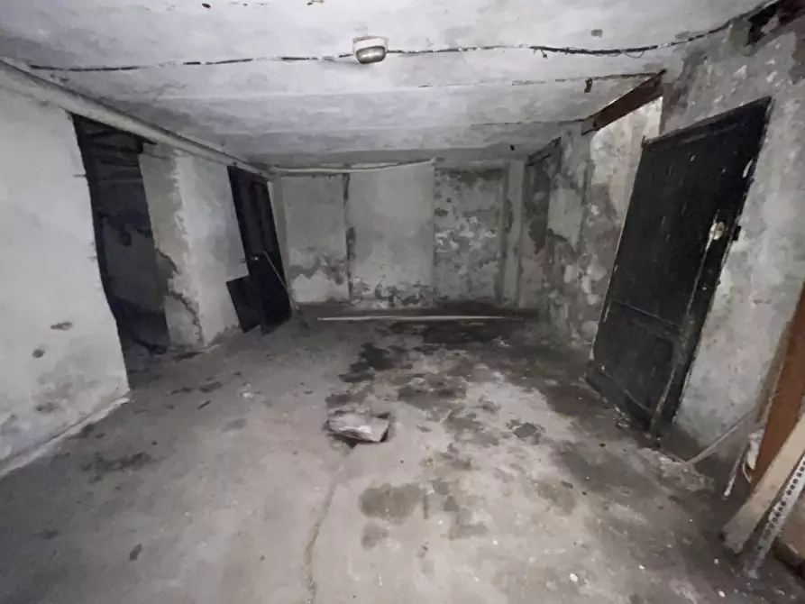 Immagine 45 di Negozio in vendita  in Via Garibaldi 116 a Rho