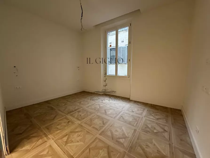 Immagine 15 di Appartamento in vendita  in Via dei Calzaiuoli a Firenze