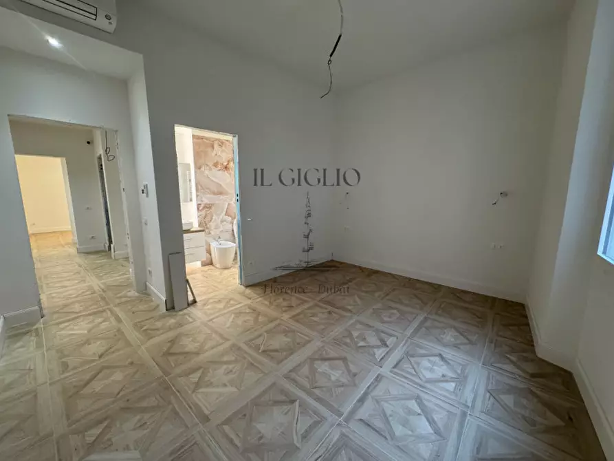 Immagine 16 di Appartamento in vendita  in Via dei Calzaiuoli a Firenze