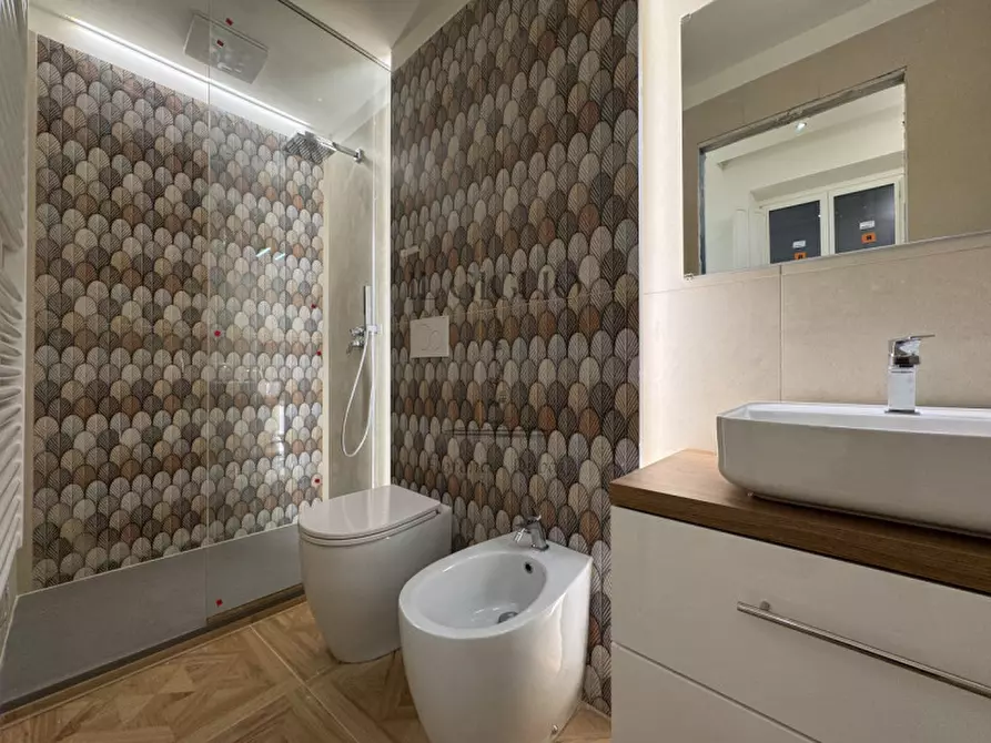 Immagine 22 di Appartamento in vendita  in Via dei Calzaiuoli a Firenze