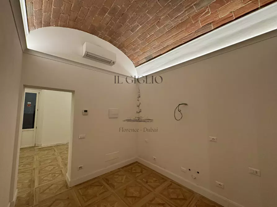 Immagine 26 di Appartamento in vendita  in Via dei Calzaiuoli a Firenze