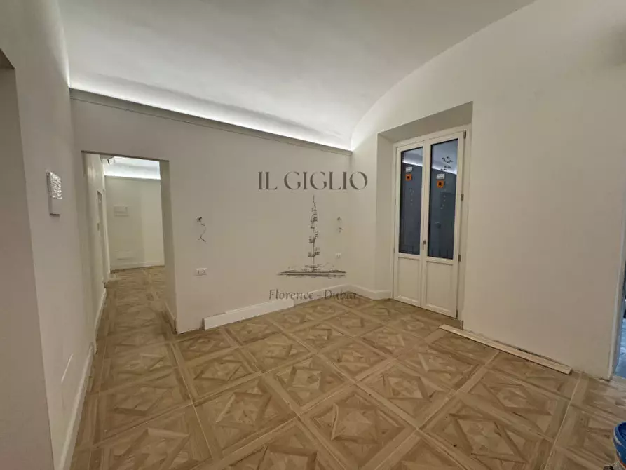 Immagine 29 di Appartamento in vendita  in Via dei Calzaiuoli a Firenze