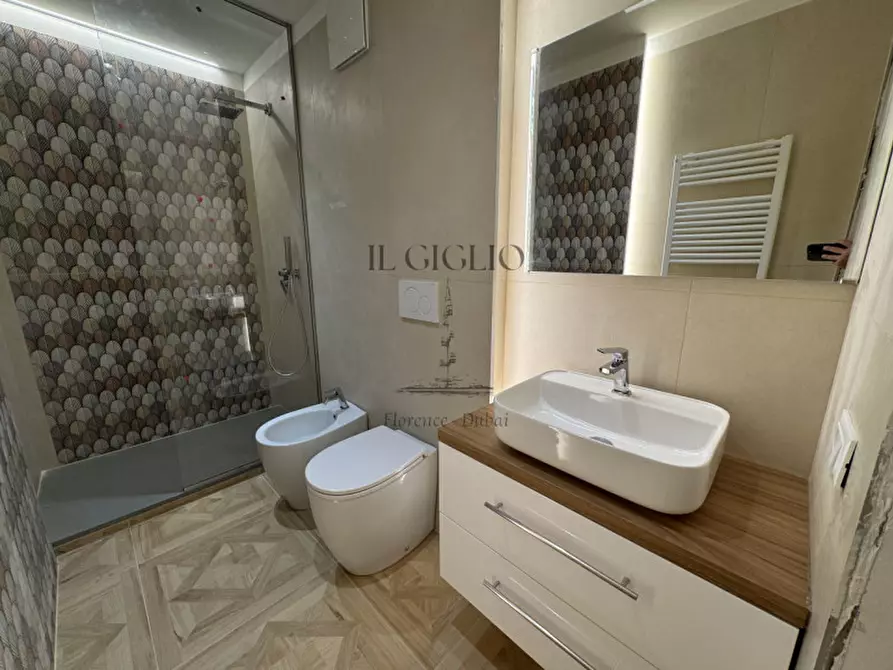 Immagine 38 di Appartamento in vendita  in Via dei Calzaiuoli a Firenze