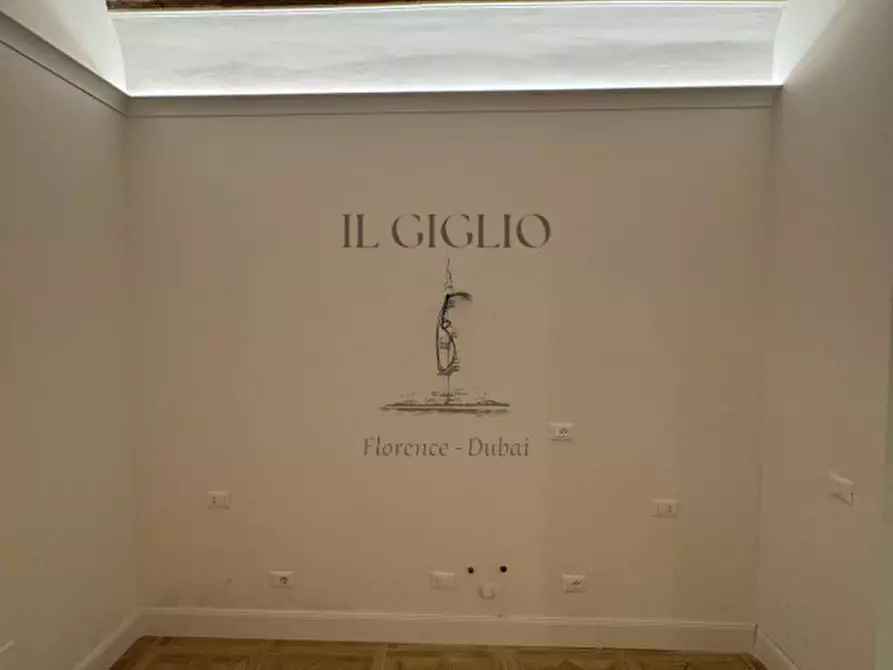 Immagine 39 di Appartamento in vendita  in Via dei Calzaiuoli a Firenze