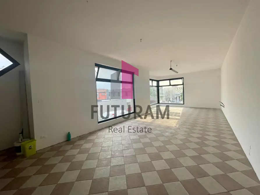 Immagine 1 di Negozio in affitto  in VIA ROMA 1 a Albignasego