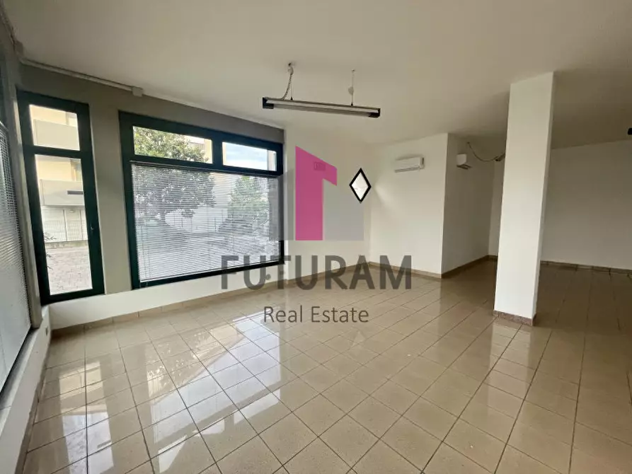 Immagine 14 di Negozio in affitto  in VIA ROMA 1 a Albignasego