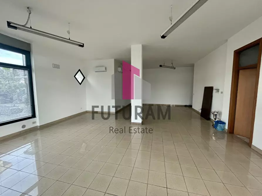 Immagine 15 di Negozio in affitto  in VIA ROMA 1 a Albignasego