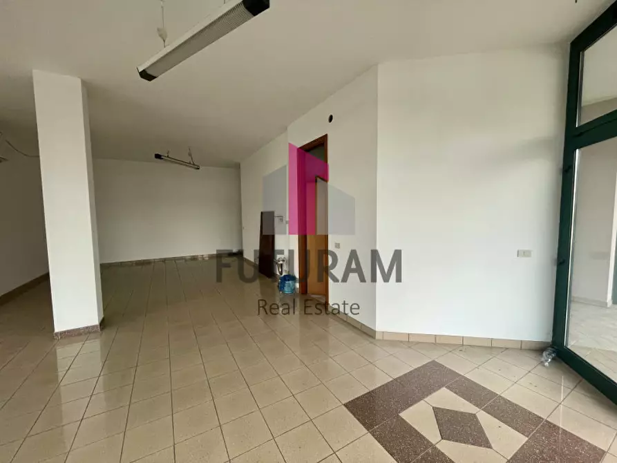 Immagine 16 di Negozio in affitto  in VIA ROMA 1 a Albignasego
