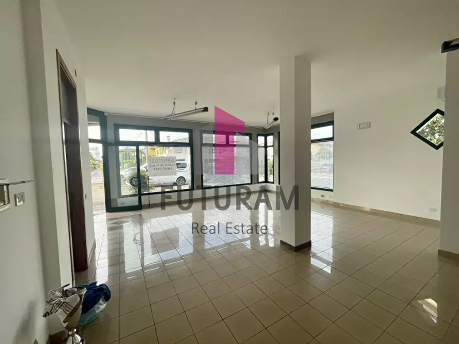 Immagine 25 di Negozio in affitto  in VIA ROMA 1 a Albignasego