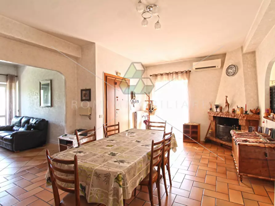 Immagine 5 di Appartamento in vendita  in Via della Cacciuta a Roma