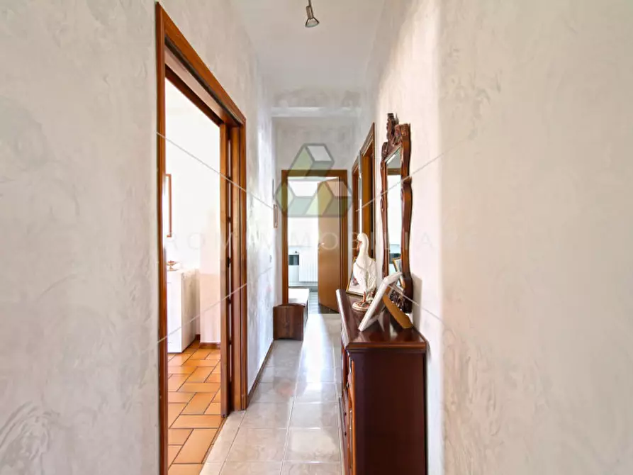 Immagine 16 di Appartamento in vendita  in Via della Cacciuta a Roma