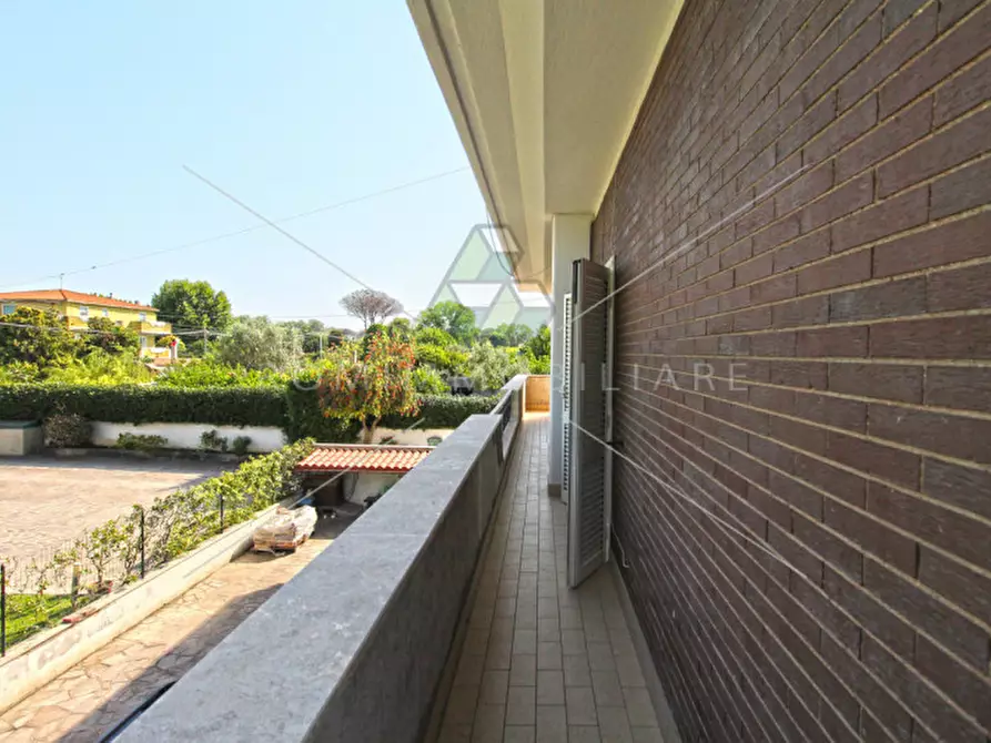 Immagine 29 di Appartamento in vendita  in Via della Cacciuta a Roma