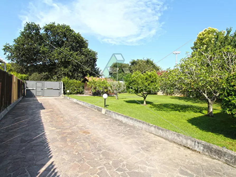 Immagine 34 di Appartamento in vendita  in Via della Cacciuta a Roma