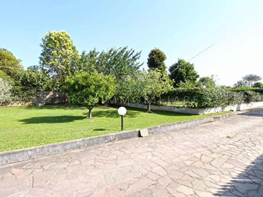 Immagine 37 di Appartamento in vendita  in Via della Cacciuta a Roma