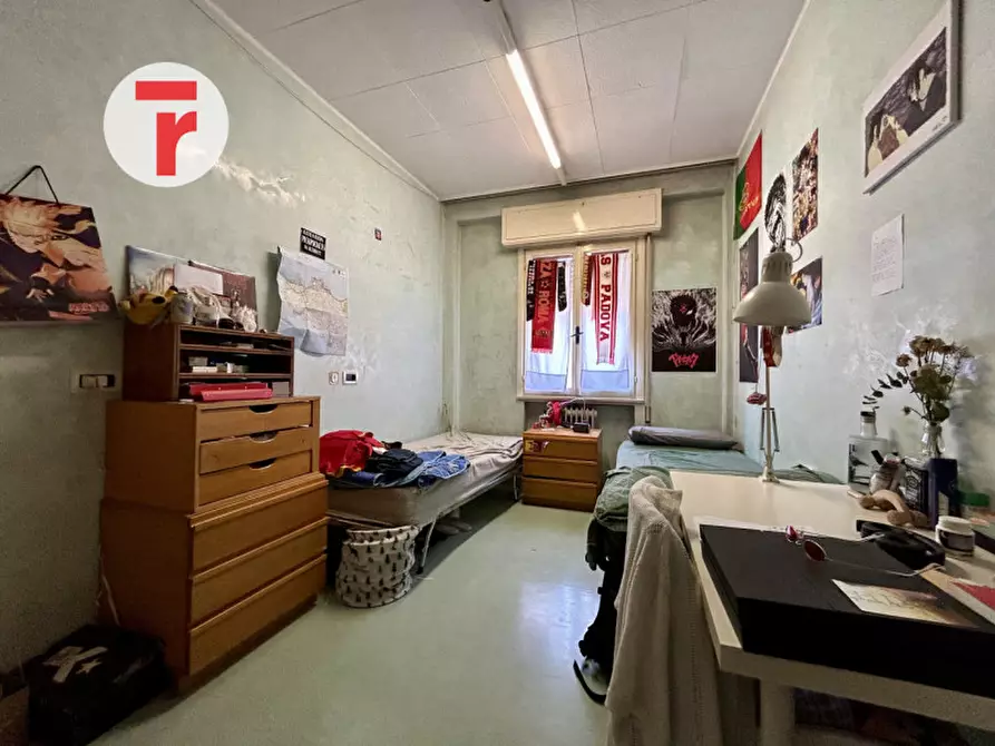 Immagine 8 di Appartamento in vendita  in Via Altinate a Padova