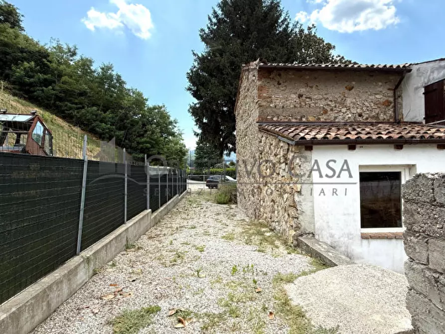 Immagine 23 di Rustico / casale in vendita  in Via L. Benedetti a Galzignano Terme