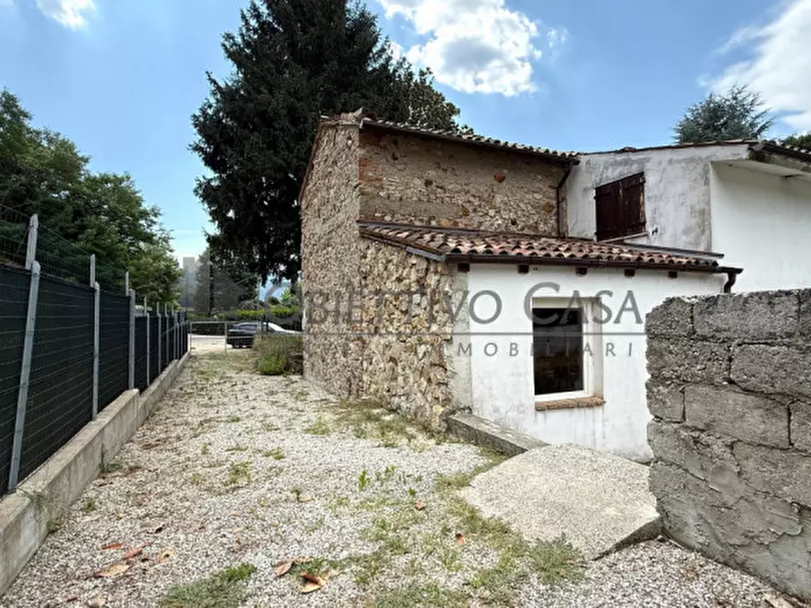 Immagine 24 di Rustico / casale in vendita  in Via L. Benedetti a Galzignano Terme