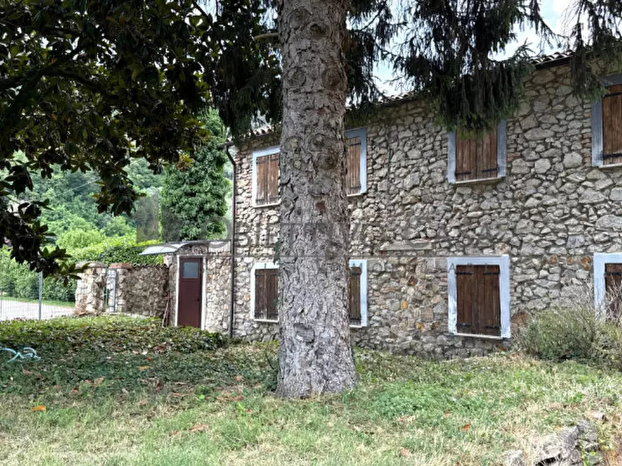 Immagine 30 di Rustico / casale in vendita  in Via L. Benedetti a Galzignano Terme