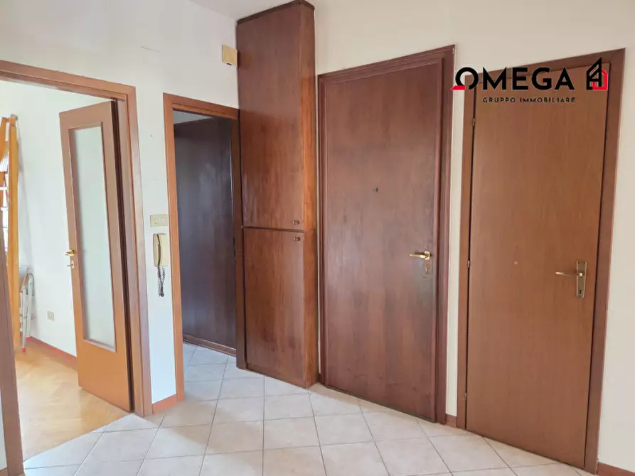 Immagine 13 di Appartamento in vendita  in Viale Gabriele d'Annunzio 23 a Trieste