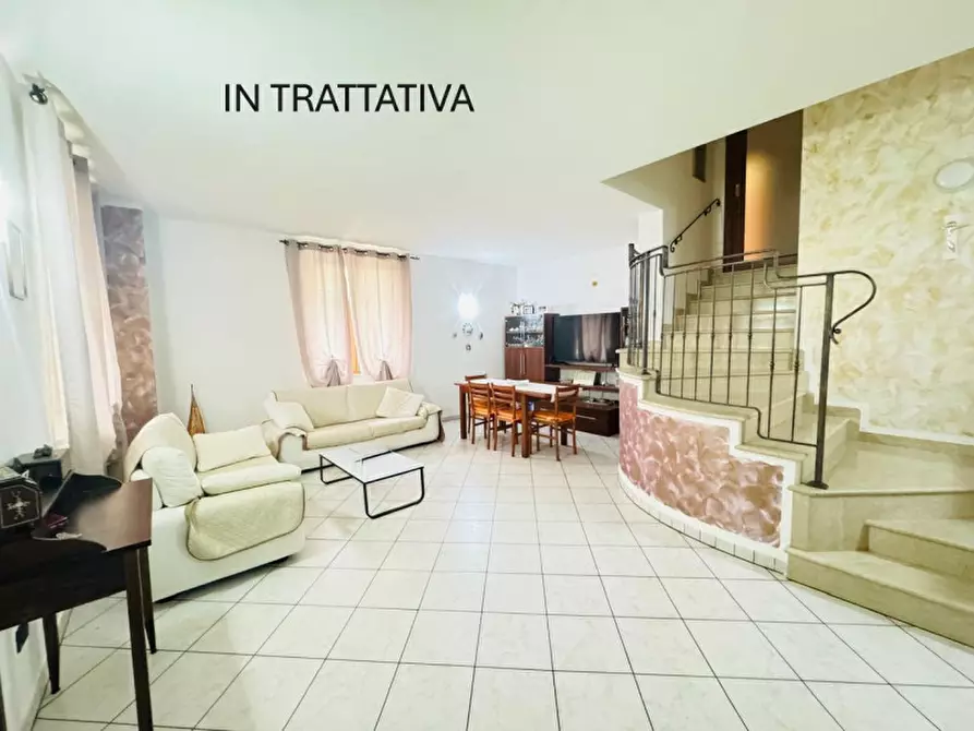 Immagine 1 di Villa in vendita  a Calvisano