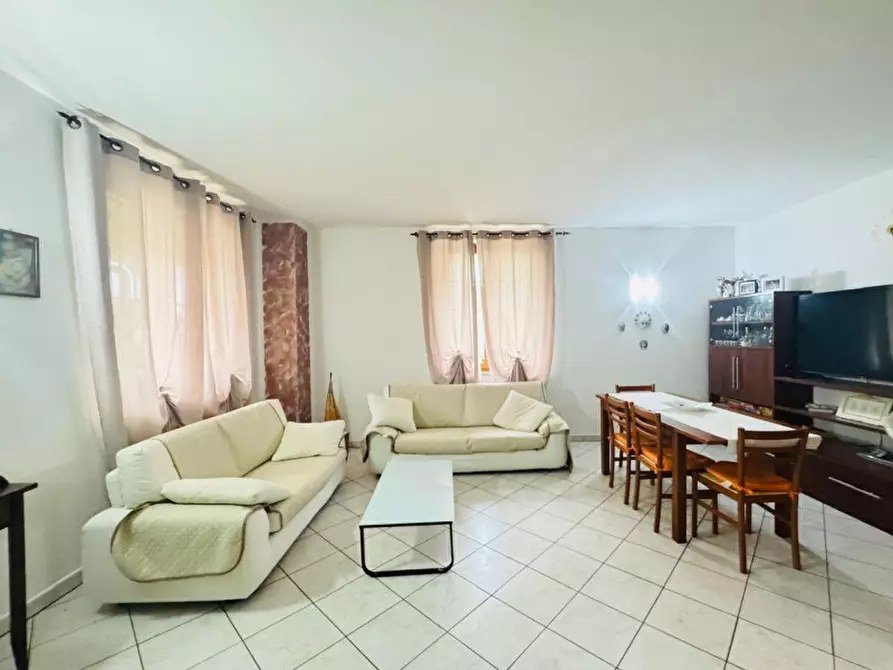 Immagine 4 di Villa in vendita  a Calvisano