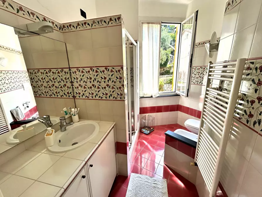 Immagine 9 di Appartamento in vendita  in Corso Giuseppe Mazzini a Camogli